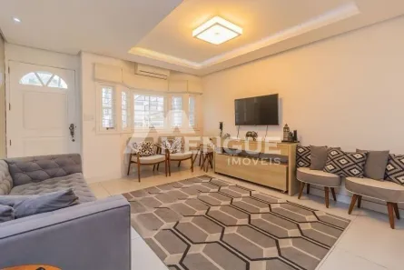 Casa com 2 Quartos à venda, 117m² no Jardim Itu, Porto Alegre