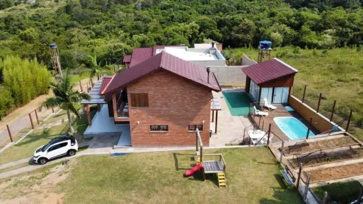 Casa com 3 Quartos à venda, 244m² no Martinica, Viamão