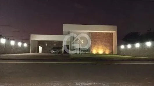 Casa de Condomínio com 3 Quartos para alugar, 1700m² no Jockey Park, Uberaba
