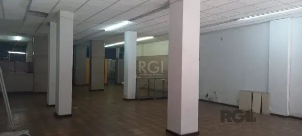 Ponto Comercial à venda, 300m² no Centro Histórico, Porto Alegre