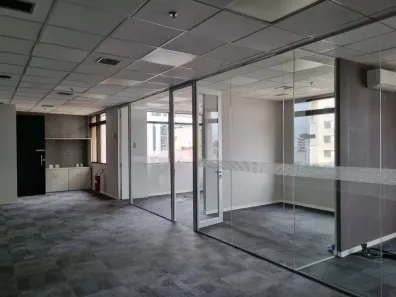 Sala Comercial para alugar, 195m² no Itaim Bibi, São Paulo