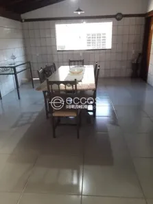 Imóvel Comercial com 3 Quartos à venda, 205m² no Jaraguá, Uberlândia