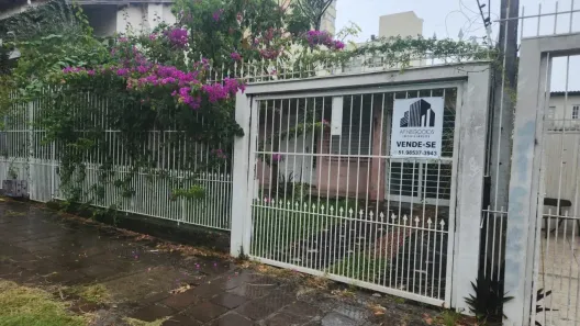 Casa com 3 Quartos à venda, 244m² no Vila Ipiranga, Porto Alegre