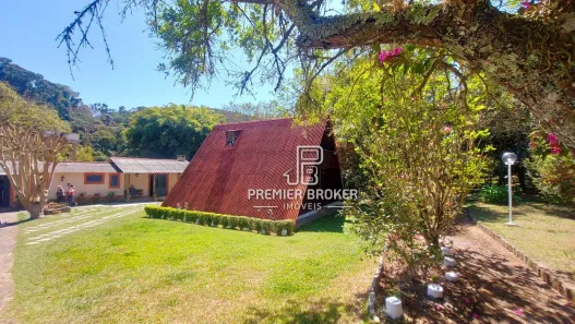 Fazenda/Sítio com 3 Quartos à venda, 211m² no Campo Limpo, Teresópolis
