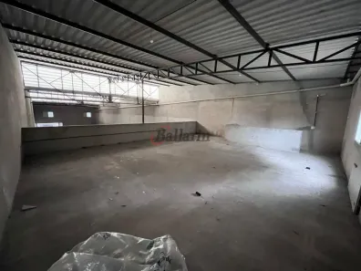 Galpão/Depósito/Armazém para alugar, 800m² no Serraria, Diadema