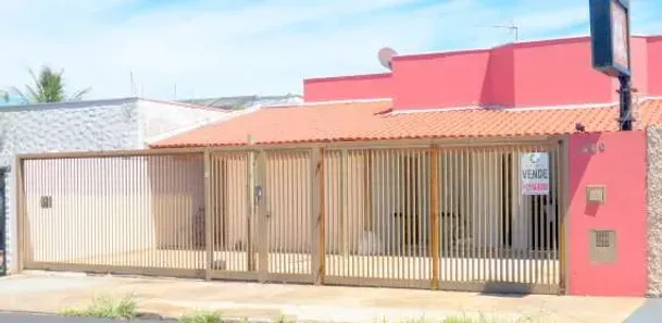 Casa com 3 Quartos à venda, 327m² no Vila Harmonia, Araraquara