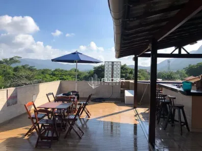 Casa com 4 Quartos à venda, 450m² no Piratininga, Niterói