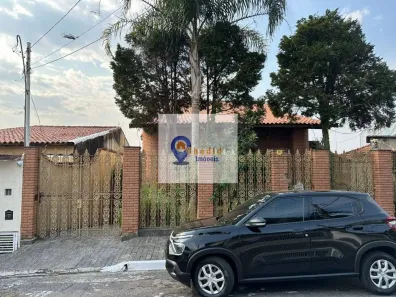 Casa com 5 Quartos para alugar, 368m² no Vila Mesquita, São Paulo
