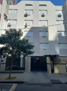 Apartamento com 3 Quartos para alugar, 87m² no Zona 07, Maringá