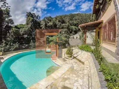 Casa com 5 Quartos à venda, 270m² no Retiro, Petrópolis
