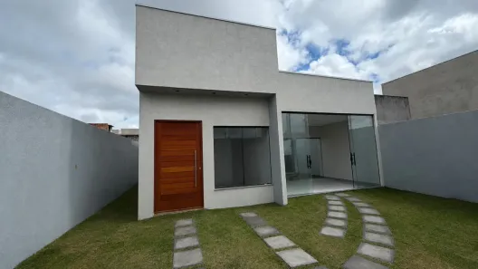 Casa com 3 Quartos à venda, 300m² no Parque das Flores, Eunápolis