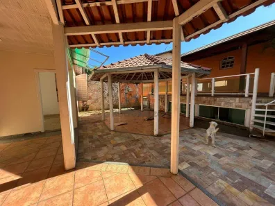 Casa com 4 Quartos à venda, 360m² no Santa Amélia, Belo Horizonte