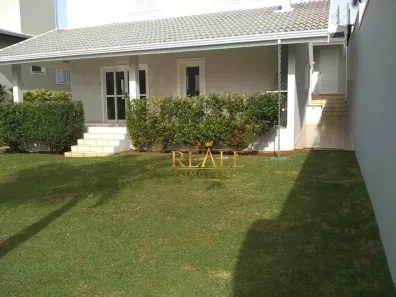 Casa de Condomínio com 3 Quartos para alugar, 215m² no Bosque, Vinhedo