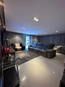Casa com 3 Quartos para alugar, 260m² no Jardim Karaíba, Uberlândia