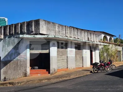 Ponto Comercial para alugar, 80m² no Nossa Senhora Aparecida, Uberlândia