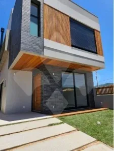 Sobrado com 3 Quartos à venda, 116m² no Ambrósio, Garopaba