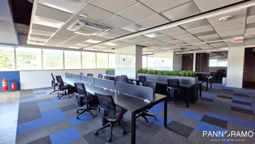 Sala Comercial para alugar, 225m² no Velha, Blumenau