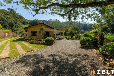 Fazenda/Sítio com 4 Quartos à venda, 147m² no Belchior Alto, Gaspar