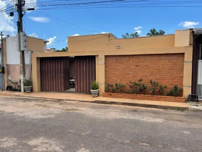 Casa com 3 Quartos à venda, 170m² no Nova Conquista, Cuiabá