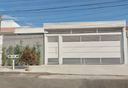 Casa com 3 Quartos à venda, 180m² no Jardim Sasazaki, Marília