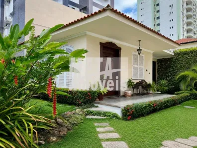 Casa com 5 Quartos à venda, 248m² no Centro, Campos dos Goytacazes