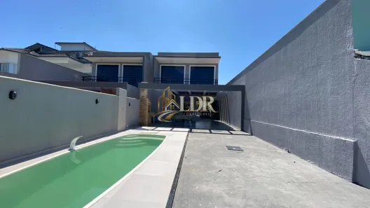 Casa com 3 Quartos à venda, 230m² no Bosque Beira Rio, Rio das Ostras