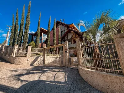 Casa com 3 Quartos à venda, 263m² no Parque das Orquídeas, Gramado