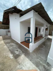 Casa com 3 Quartos para alugar, 80m² no Cidade Jardim, Goiânia