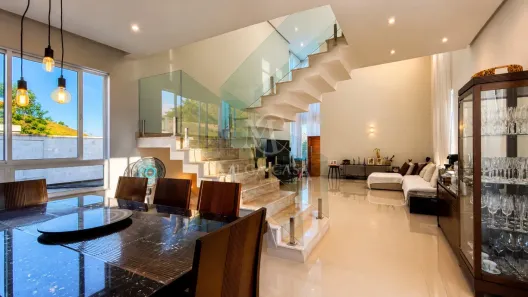 Casa de Condomínio com 3 Quartos à venda, 400m² no São Pedro, Juiz de Fora