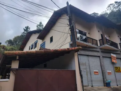 Apartamento com 2 Quartos para alugar, 81m² no Bingen, Petrópolis