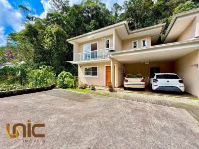 Casa de Condomínio com 4 Quartos à venda, 170m² no Carlos Guinle, Teresópolis