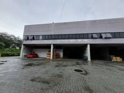 Galpão/Depósito/Armazém para alugar, 1200m² no Jardim da Glória, Cotia