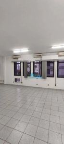 Sala Comercial para venda ou aluguel, 55m² no Gonzaga, Santos