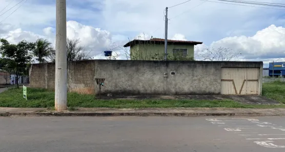Sobrado com 3 Quartos à venda, 366m² no Jardim Florença, Aparecida de Goiânia