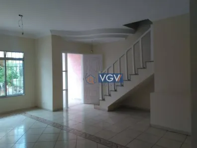 Sobrado com 3 Quartos para alugar, 130m² no Vila Fachini, São Paulo