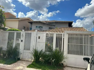 Sobrado com 4 Quartos à venda, 272m² no Vila Miguel Couto, Campo Grande