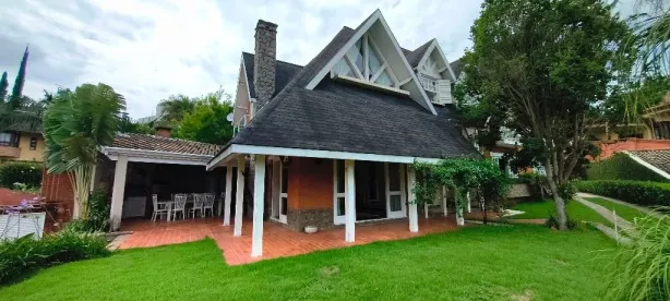 Casa de Condomínio com 4 Quartos à venda, 344m² no São Paulo II, Cotia