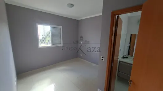 Apartamento com 3 Quartos para alugar, 70m² no Parque Santo Antônio, Jacareí