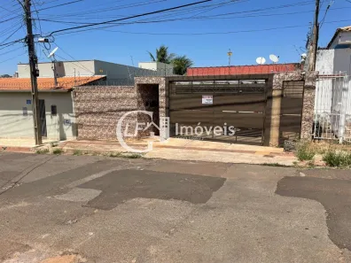 Casa com 4 Quartos à venda, 350m² no Amambaí, Campo Grande