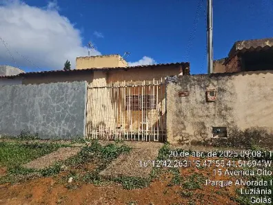 Casa com 2 Quartos à venda, 121m² no Parque Alvorada I, Luziânia