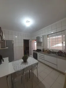 Casa com 3 Quartos à venda, 294m² no Parque Residencial Comendador Mançor Daud, São José do Rio Preto