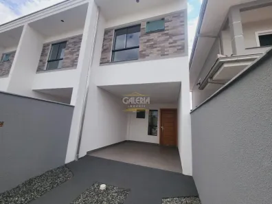 Sobrado com 2 Quartos à venda, 95m² no Aventureiro, Joinville