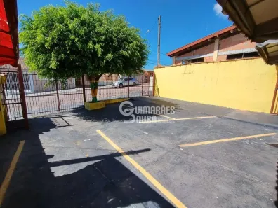Casa com 4 Quartos à venda, 442m² no Ivoturucaia, Jundiaí