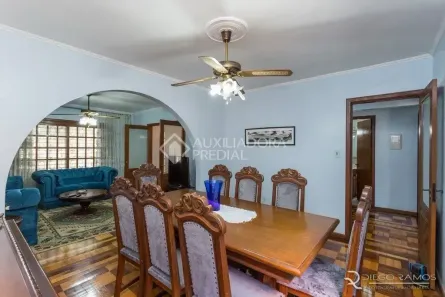 Casa com 4 Quartos à venda, 217m² no Partenon, Porto Alegre