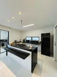 Casa com 4 Quartos à venda, 333m² no Centro, Eusébio