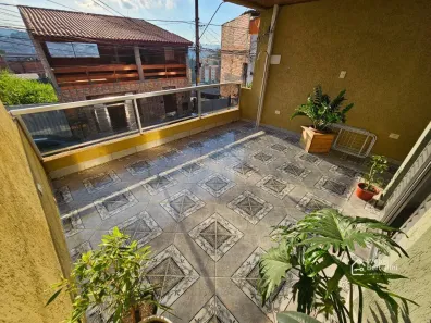 Casa com 3 Quartos à venda, 200m² no Vale do Sol, Barueri