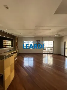Apartamento com 4 Quartos para alugar, 214m² no Jardim da Saúde, São Paulo
