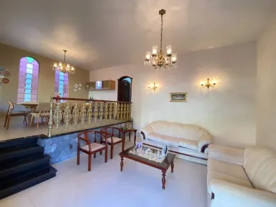 Casa com 3 Quartos à venda, 321m² no Barreiro, Belo Horizonte