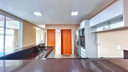 Casa de Condomínio com 4 Quartos à venda, 242m² no São Francisco I, Timon