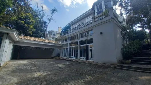 Casa com 5 Quartos para alugar, 1300m² no Chácara Flora, São Paulo